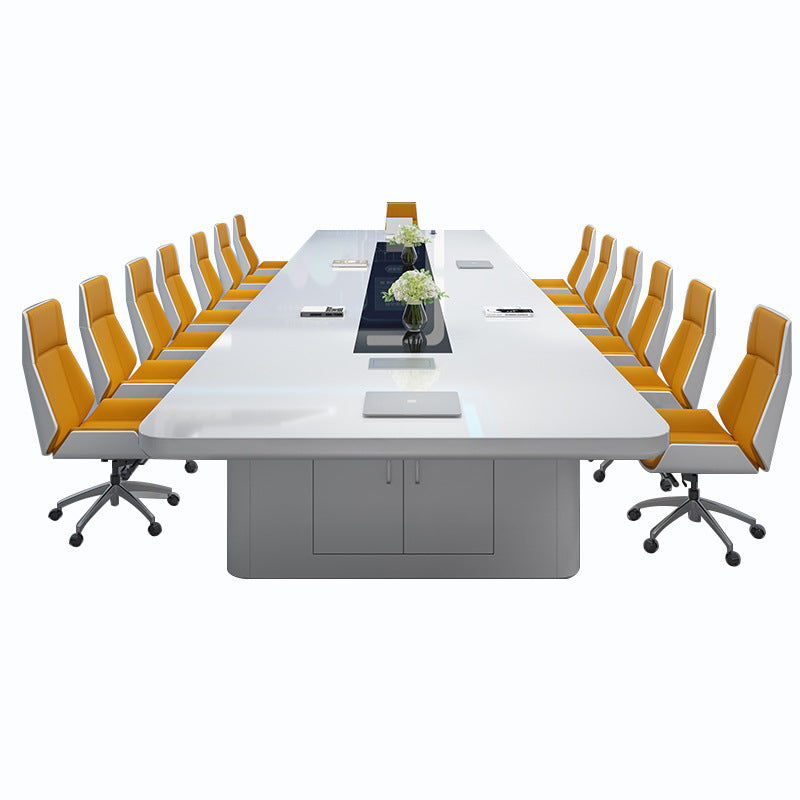 Deluxe conference table