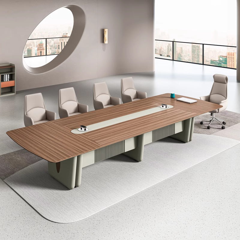 Deluxe conference table